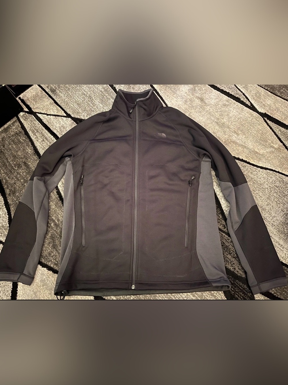 Size Large - North Face Men's Black Stealth Byron Fleece UV Protection Jacket